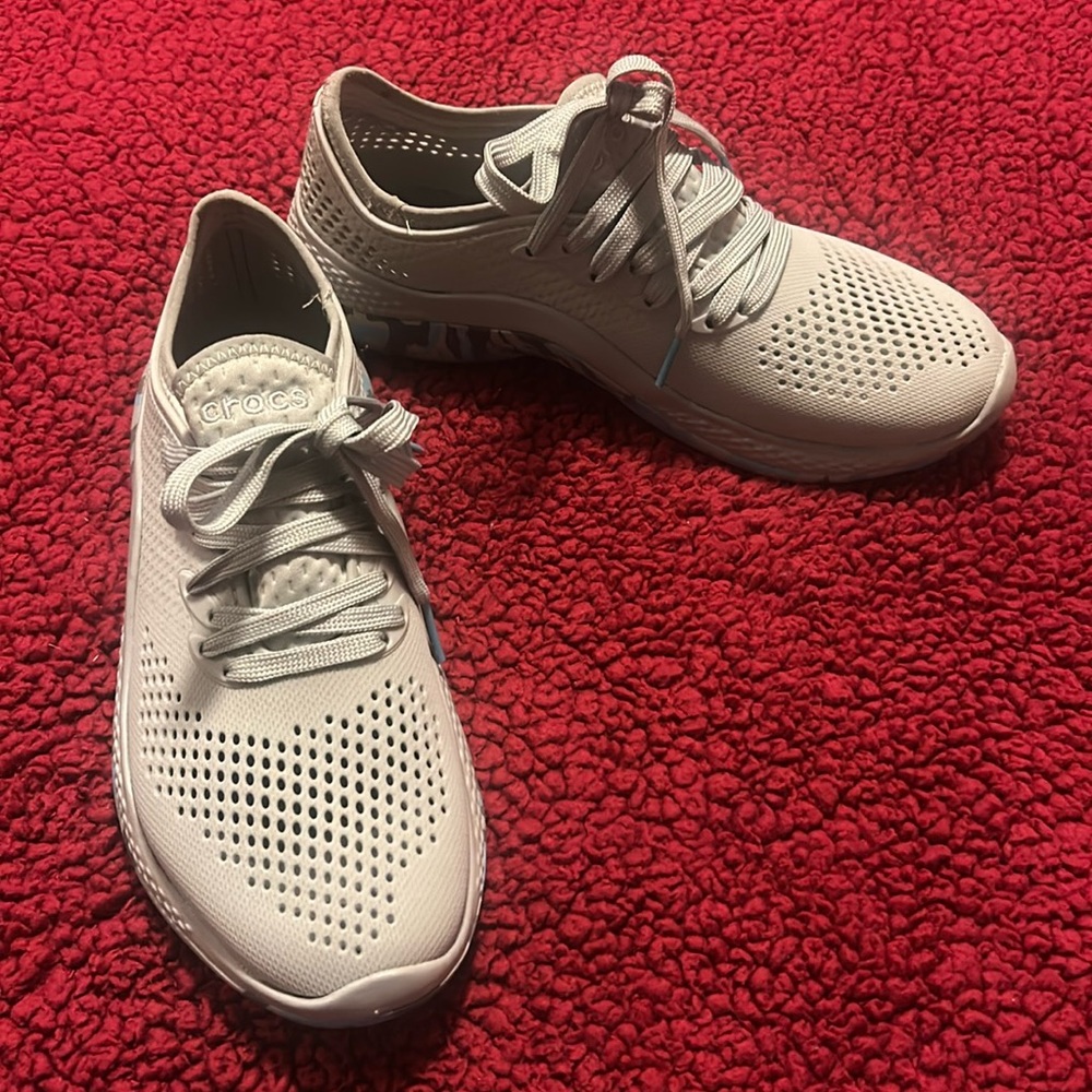 Crocs LiteRide size 8